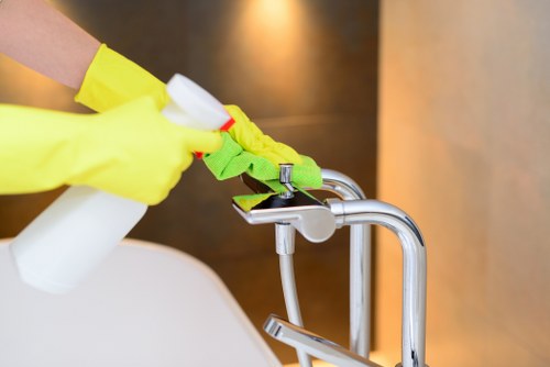 Thorough move out cleaning service for Westminster homes and offices
